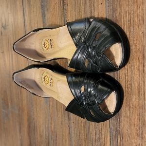 Earth spirit leather sandals size 5.5